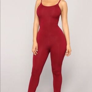 Fashion Nova Burgundy Spaghetti Strap Stretch Jumpsuit. Size M.